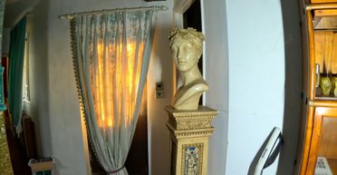 Тайна особняка за 3 миллиона: блогеры забрались в заброшенное имение, которое пустует много лет