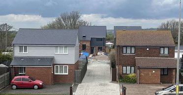 "Вони жахливі": люди збунтувалися проти новобудов і просять їх знести (фото)