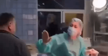 Россияне ударили ракетой по больнице в Покровске во время операции (видео)