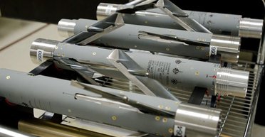 Ракету APKWS, которую используют ВСУ, хотят сделать версией против дронов "выстрелил-забыл"