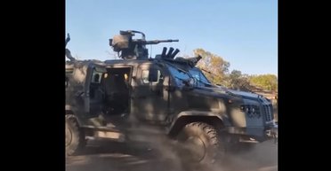На фронті в Сил оборони помічені модернізовані бронемашини "Козак-2М1" (відео)