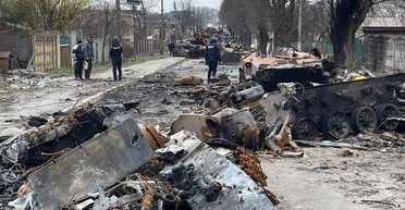 Бучанские палачи продолжают воевать, отдыхать и даже усыновляют украинских детей (видео)