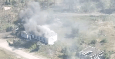 Артилеристи 40 бригади уразили склад БК та військову техніку окупантів (відео)