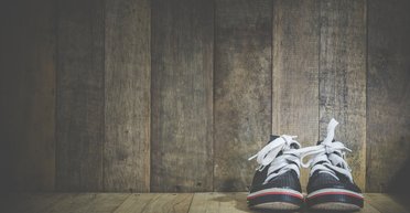 У Варшаві копи приїхали на виклик: їх здивувало побачене в кросівках чоловіка (фото)