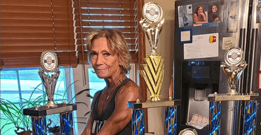 Старість — не вирок: бабуся похвалилася своєю спортивною статурою (фото, відео)