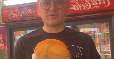 На "свидании": экс-главу МИД Дмитрия Кулебу заметили с беляшами на Полтавщине (видео)