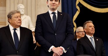 Молодший син Трампа засвітився на публіці в годиннику Rolex майже за $50 тисяч (відео)