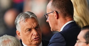 "Було напружено": Мерц сильно посварився з Орбаном на очах лідерів ЄС, — Bloomberg