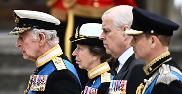 У короля Чарльза III з'явилася ще одна причина для виселення принца Ендрю з Royal Lodge