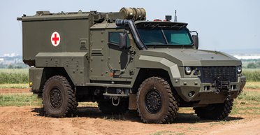 Робота дронів ЗСУ: у Луганській області росіяни втратили рідкісну спецмашину ЗСА-Т (відео)