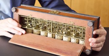 Christie's не дали пустить с молотка первый в истории калькулятор: его создал Паскаль в 19 лет