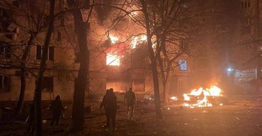 Росіяни вдарили по Запоріжжю "Шахедами": поцілили у житлові будинки, є постраждалі (фото, відео)