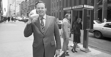 100 лет на связи. Зачем нужны телефонистки, сколько весил первый сотовый и как Motorola обошла AT&T