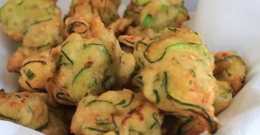 Хрустящие кабачки в кляре: как приготовить вкуснейшую закуску