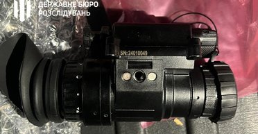 Спрятал в мусорку: заместитель командира воинской части похитил приборы ночного видения на 4 млн гривен