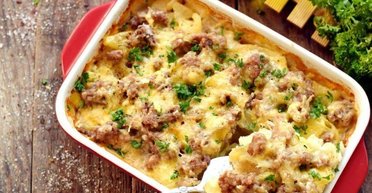 Мясо по-французски с картошкой: как приготовить сытное и простое блюдо