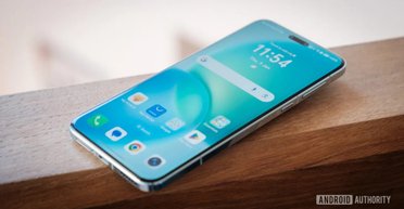 Стоит ли покупать смартфон без Gorilla Glass: эксперты рассказали о "другой" защите экранов