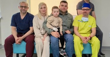Оперировали 6 часов: львовские медики спасли 4-летнего мальчика с большой опухолью печени