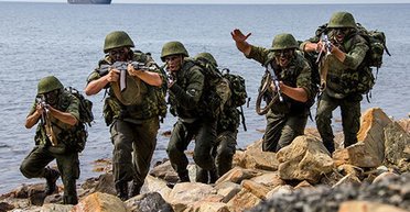 РФ перебросила в Украину морпехов и уникальную технику из Арктики, — Плетенчук