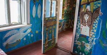 Унікальний будинок – під водою. Як в Олешках затонуло житло геніальної художниці