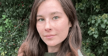 "Просто неймовірно": дівчина рік тому відмовилася від шампуню і показала результат (фото)