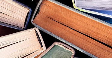 Время упадка. Лучшие книги февраля