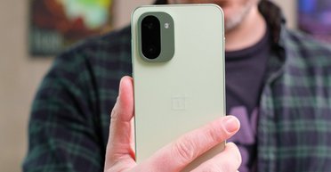 Ці 3 телефони набагато кращі: які моделі варто купити замість Google Pixel 10a (фото)