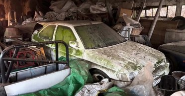 Раритетные спорткары Ford за $100 000 обнаружили в старом поместье (видео)