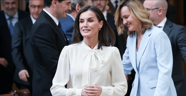 Королева Летиція продемонструвала стильний діловий образ (фото)