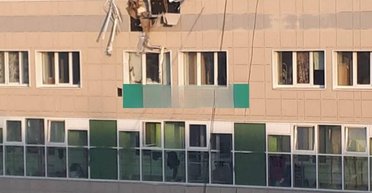 "Прилеты" и разрушения: в российском Белгороде заявили о взрывах и работе ПВО (фото, видео)