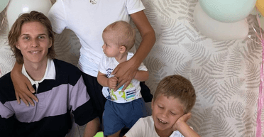 Катя Осадча показала фото з усіма трьома синами