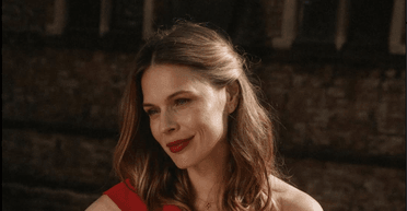 Ольга Фреймут з доньками повернулася до України: який вигляд має сестра зірки (фото)