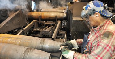 Арсенал демократии набирает обороты: как США расширяют производство 155-мм боеприпасов