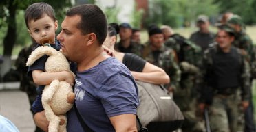 Украинских беженцев в Польше оставят без пособий: СМИ узнали сроки отмены выплат