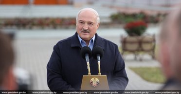 "Мы один народ": Лукашенко заявил, что Беларусь наладит отношения с Литвой и Польшей