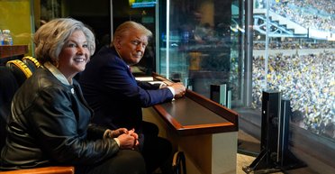 "Ледяная дева" против Маска: глава администрации Трампа поставила миллиардера на место