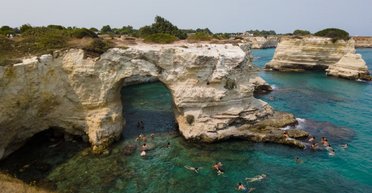 Знаменита "Арка закоханих" в Італії обвалилася в День святого Валентина (фото)