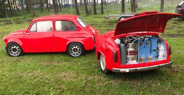 Паб на колесах: старый "Запорожец" превратили в идеальное авто для пикника (фото)