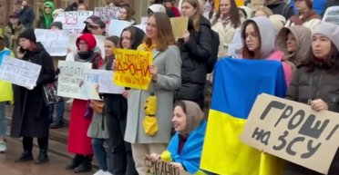 Не дають гроші "на дрони" не тому що не хочуть, а тому що не можуть: Гладких про цільову допомогу ЄС (відео)