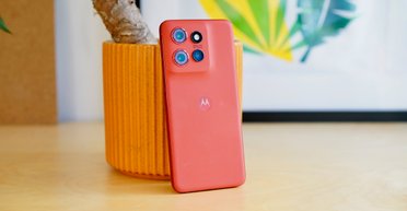 Компактный смартфон с хорошей камерой: почему эксперты в восторге от этой модели Motorola (фото)