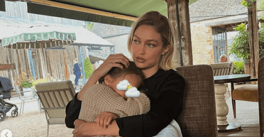 Супермодель Джіджі Хадід показала єдину доньку, яка підросла (фото)