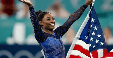 Мати олімпійської чемпіонки Симони Байлз розповіла, чому кинула доньку 21 рік тому (фото)