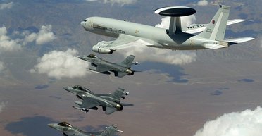 НАТО отправляет в Литву самолеты AWACS, чтобы следить за активностью России