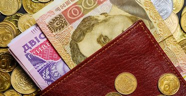 Плюс на минус. Зачем Минфин хочет увеличить минимальную зарплату