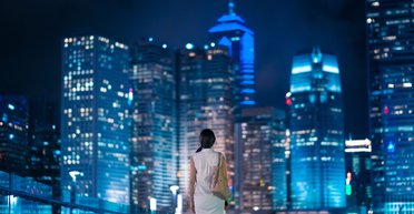 Влаштувалася на 16 посад: у Китаї жінка 3 роки отримувала зарплату, не працюючи, — ЗМІ