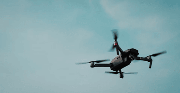 Ударили по зданию ФСБ: дроны атаковали Курскую область, прогремели взрывы, — СМИ (видео)