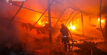 РФ ударила "шахедами" по центру Харькова: пострадали несколько зданий и АЗС, детали