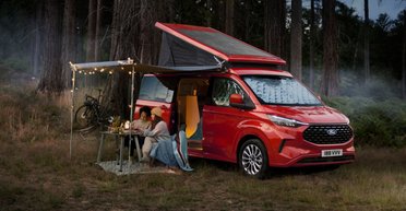 Ford презентував будинок на колесах із сонячними батареями та вбудованим душем (фото)