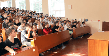 Поступление-2024: какие специальности чаще всего выбирали абитуриенты, — исследование (инфографика)