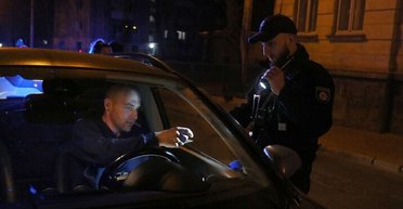 В Киеве обсуждают запуск такси ночью: военные против сокращения комендантского часа, — СМИ